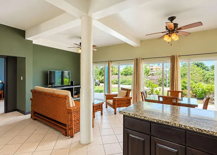 Sea View Ground-floor At Mara Laguna Apartment